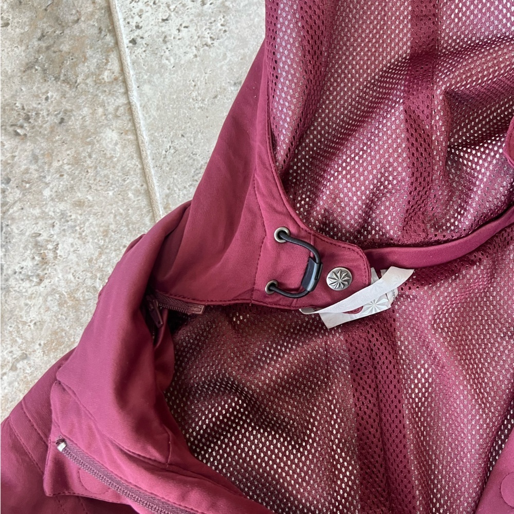 Athleta Women’s Magnetic Closure Long Trench in Magenta, size M - Picture 8 of 12
